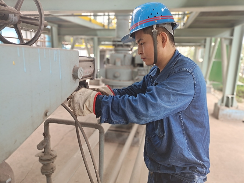 人才,讓創(chuàng)新的源泉活起來(lái) 人才,讓創(chuàng)新的源泉活起來(lái)