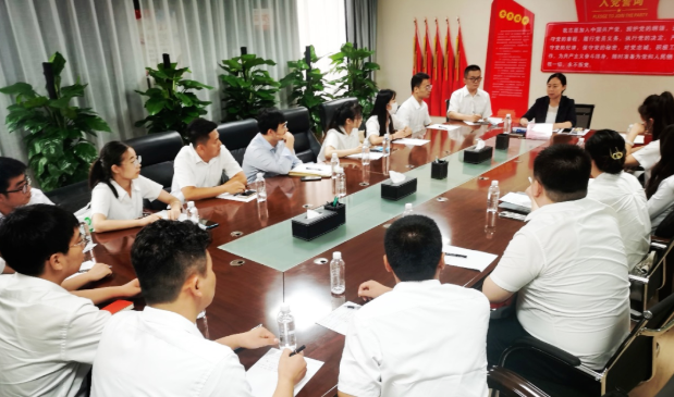 經(jīng)營(yíng)黨工委組織2022年新員工入職 經(jīng)營(yíng)黨工委組織2022年新員工入職