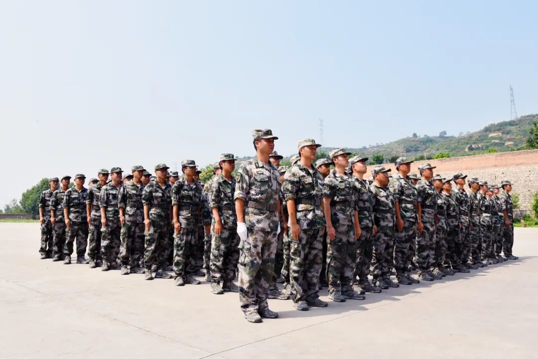 筑夢(mèng)鋼鐵 一起向未來(lái) ——龍鋼公司2022年新入職大學(xué)生迎新側(cè)記 筑夢(mèng)鋼鐵 一起向未來(lái) ——龍鋼公司2022年新入職大學(xué)生迎新側(cè)記