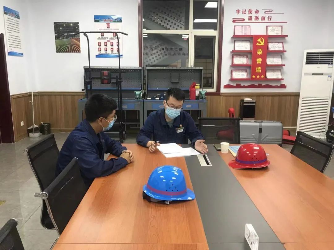 筑夢(mèng)鋼鐵 一起向未來(lái) ——龍鋼公司2022年新入職大學(xué)生迎新側(cè)記 筑夢(mèng)鋼鐵 一起向未來(lái) ——龍鋼公司2022年新入職大學(xué)生迎新側(cè)記