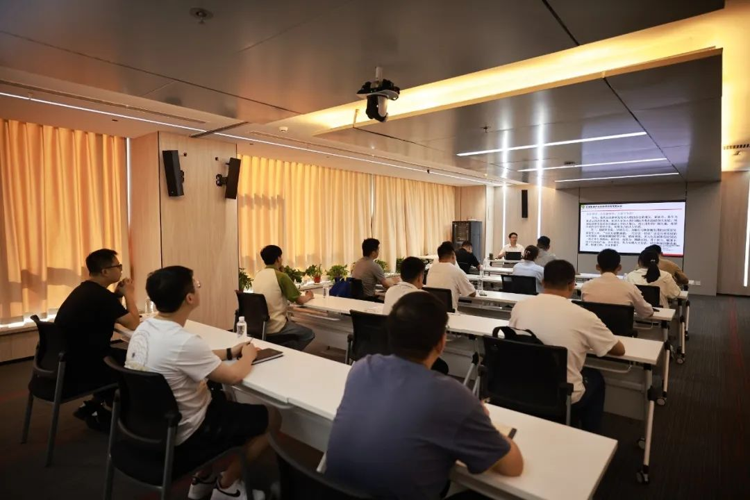 激活人才動力源 按下發展加速鍵 激活人才動力源 按下發展加速鍵