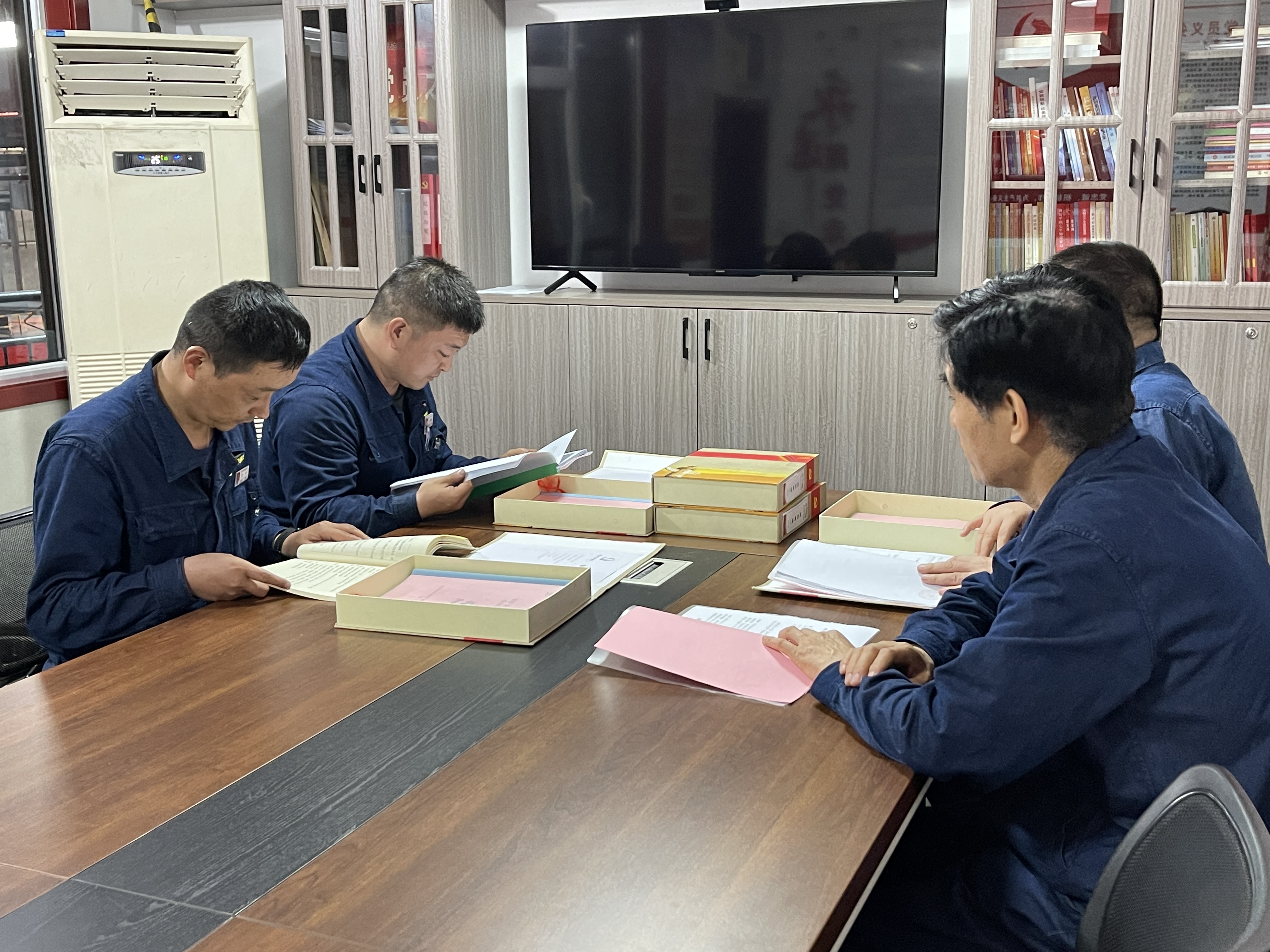 以標準化規(guī)范化為抓手 推動黨支部建設“塑形提質(zhì)” 以標準化規(guī)范化為抓手 推動黨支部建設“塑形提質(zhì)”