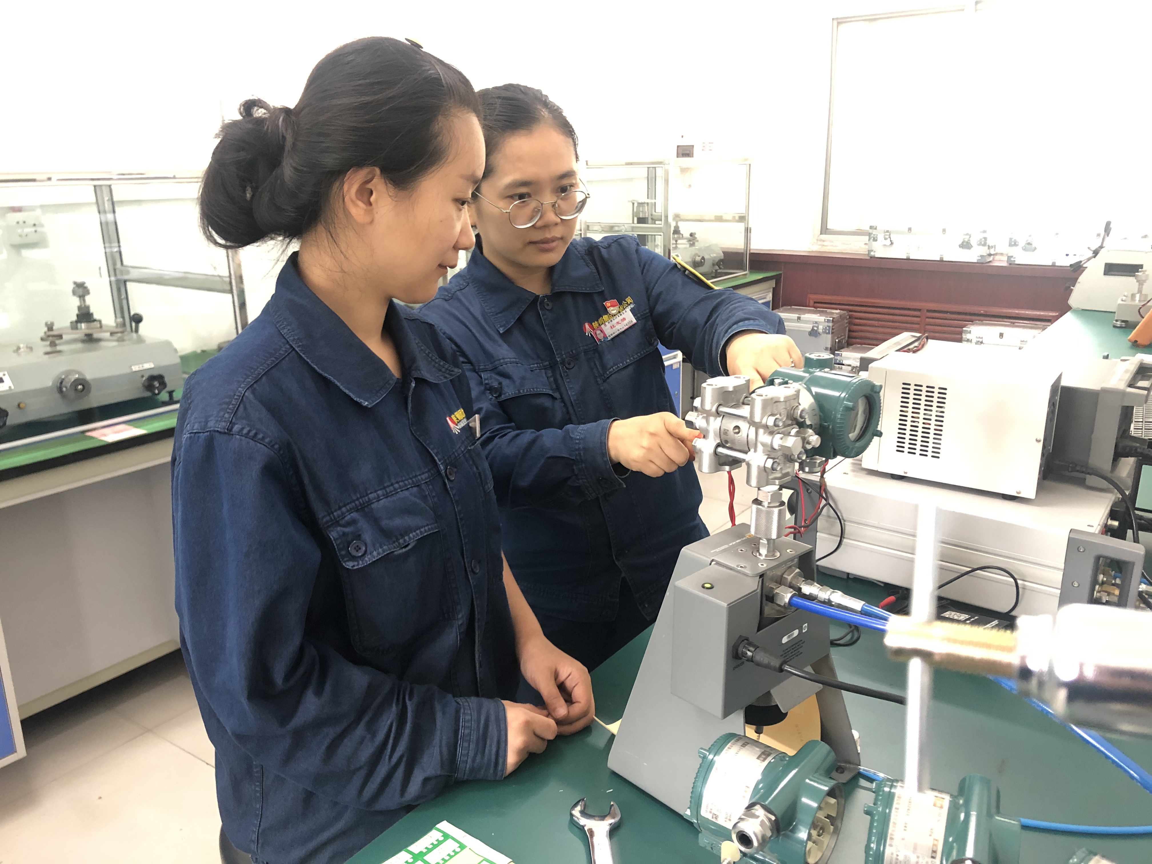 黨員“掛帥”出征 黨建“引擎”添動力 黨員“掛帥”出征 黨建“引擎”添動力