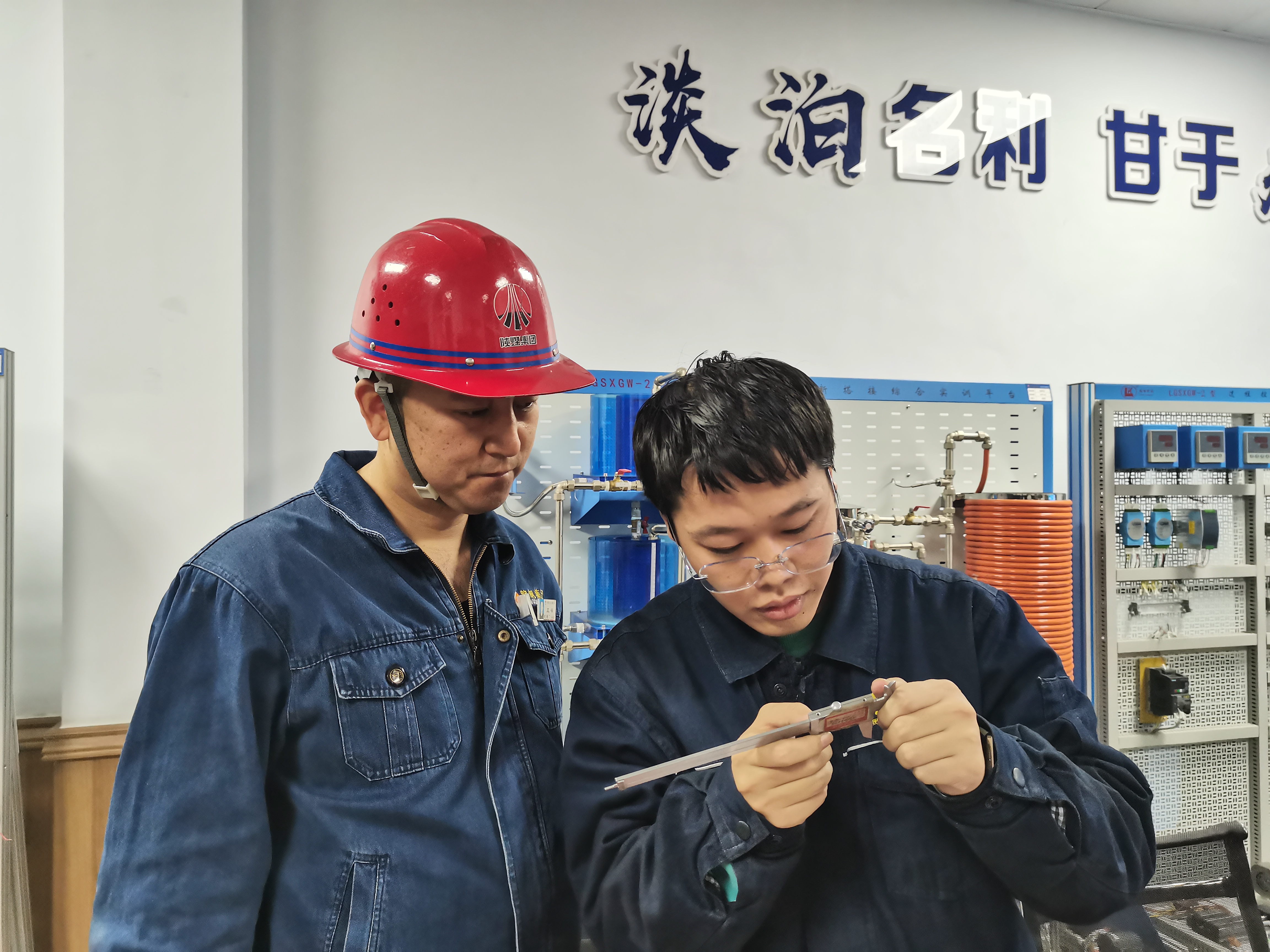 “四個加強”推動黨建工作與生產經營深度融合 “四個加強”推動黨建工作與生產經營深度融合