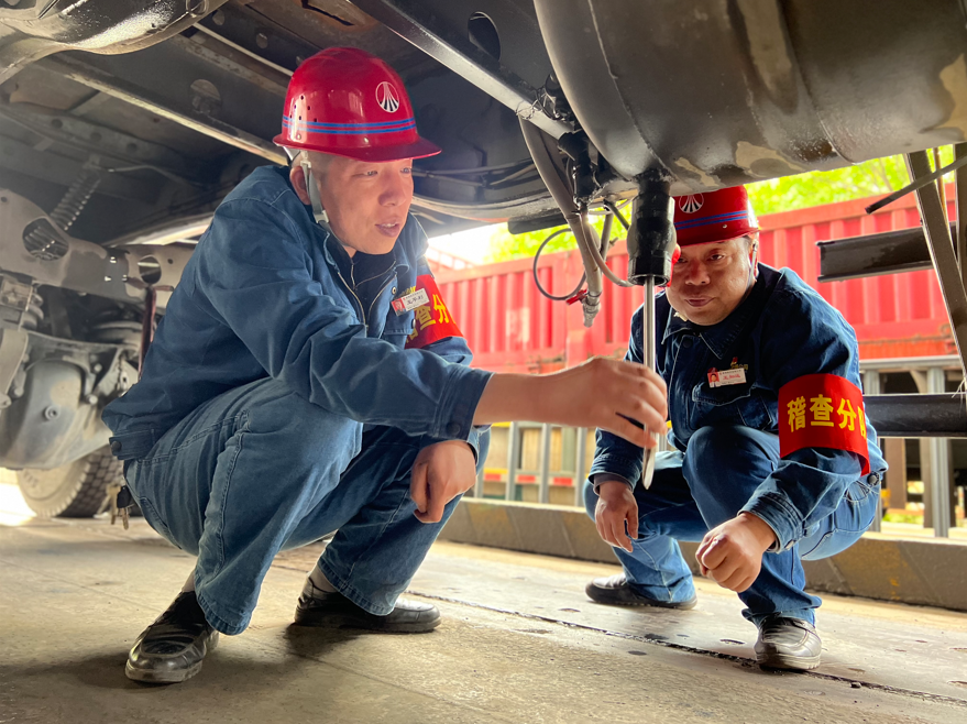 深學篤行 全力推動黨紀學習教育見行見效 深學篤行 全力推動黨紀學習教育見行見效