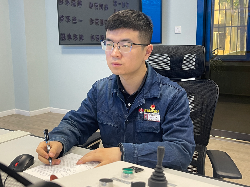 龍鋼公司團(tuán)委探索團(tuán)青優(yōu)秀人才培養(yǎng)新模式 龍鋼公司團(tuán)委探索團(tuán)青優(yōu)秀人才培養(yǎng)新模式