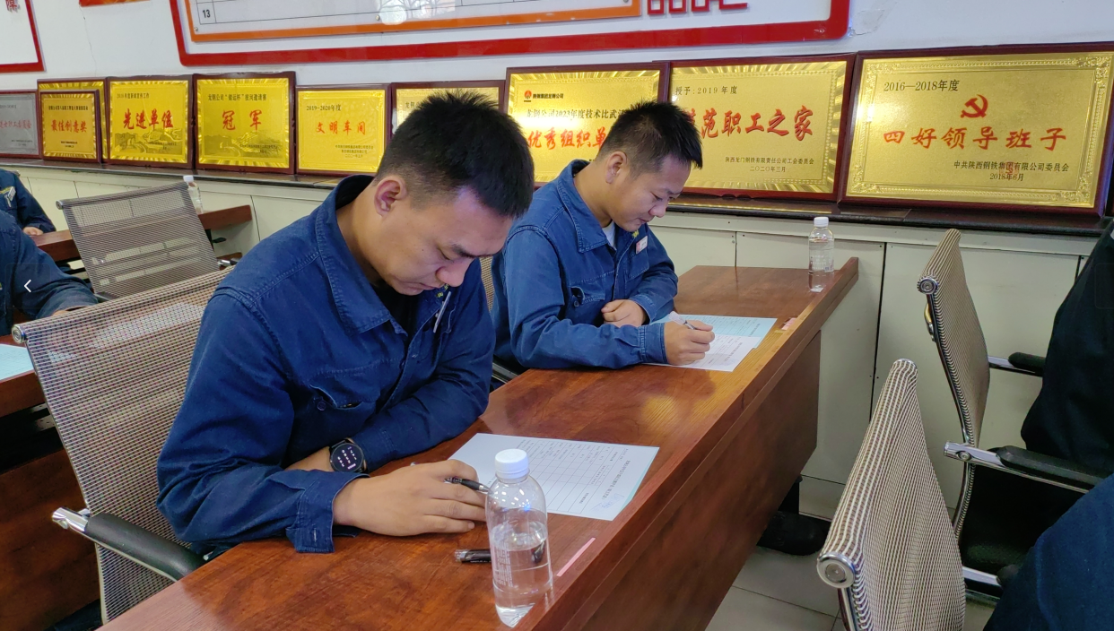 用好干部考核“指揮棒”樹(shù)立擔(dān)當(dāng)作為“風(fēng)向標(biāo)” 用好干部考核“指揮棒”樹(shù)立擔(dān)當(dāng)作為“風(fēng)向標(biāo)”