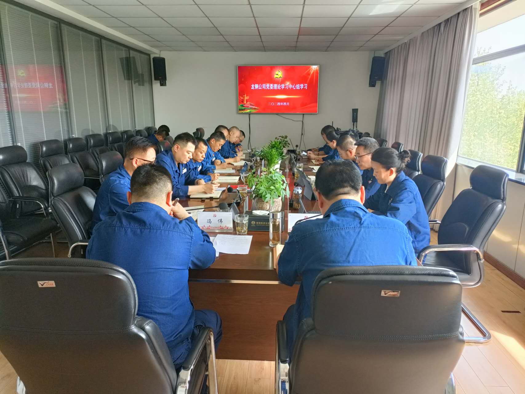 凝心聚力將黨建“軟實力”轉(zhuǎn)化為企業(yè)發(fā)展“硬支撐” 凝心聚力將黨建“軟實力”轉(zhuǎn)化為企業(yè)發(fā)展“硬支撐”