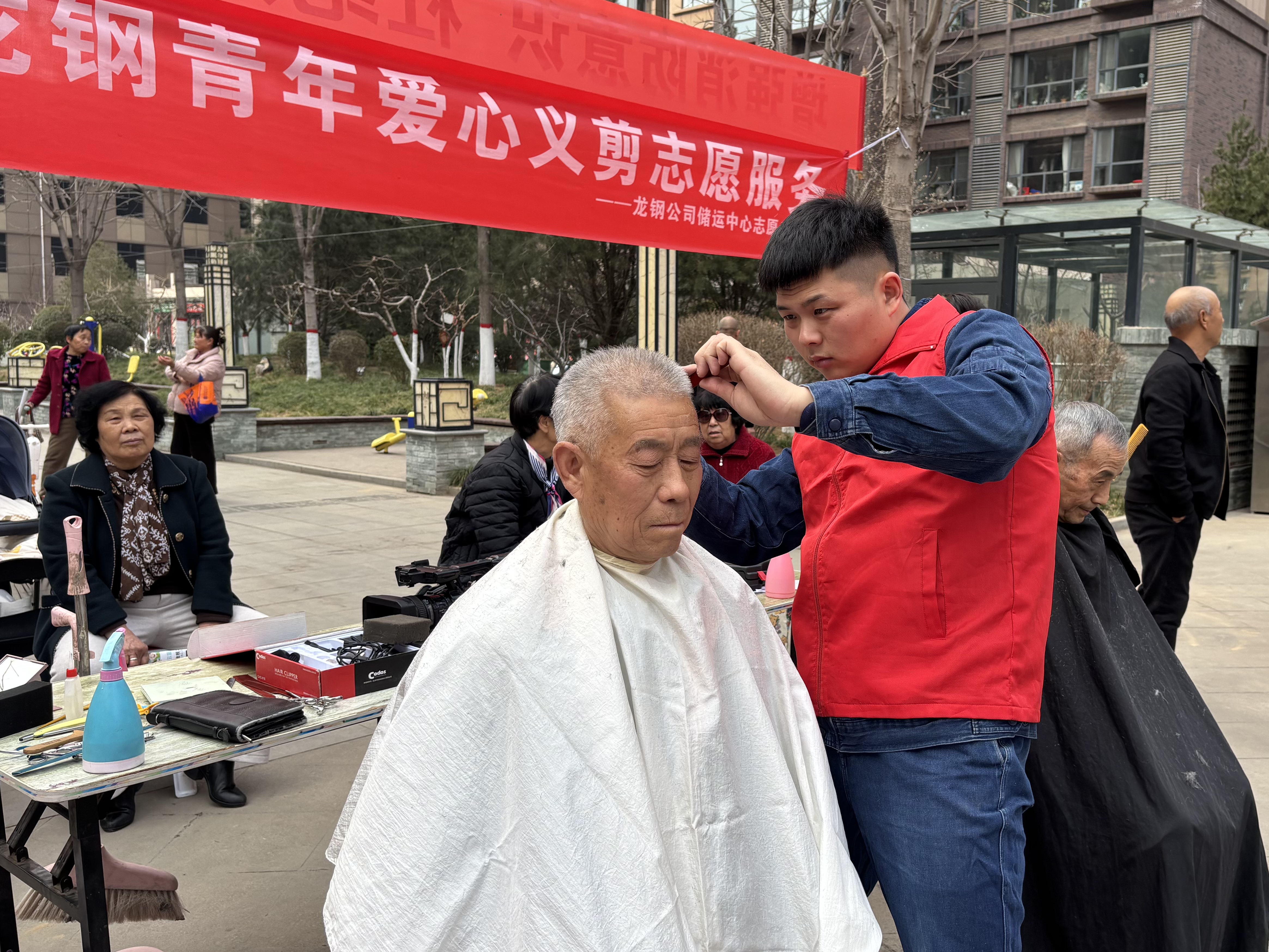 學雷鋒新時代文明實踐活動溫暖上線 學雷鋒新時代文明實踐活動溫暖上線