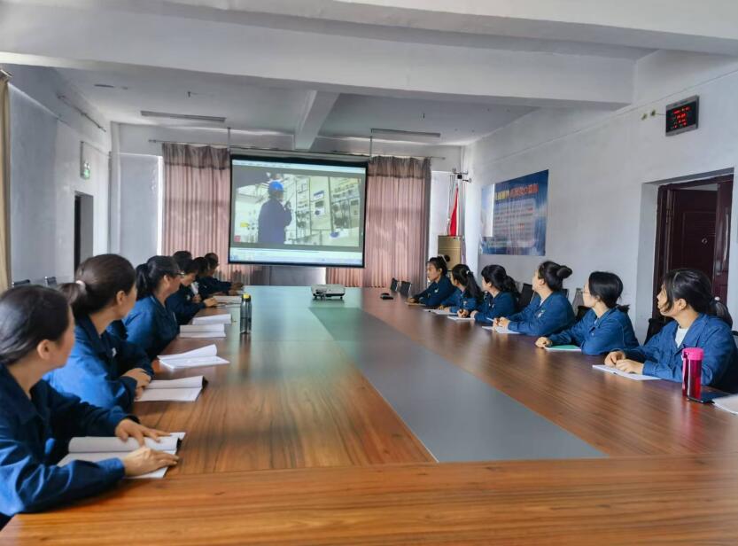 以學(xué)為帆 向效而行 以學(xué)為帆 向效而行