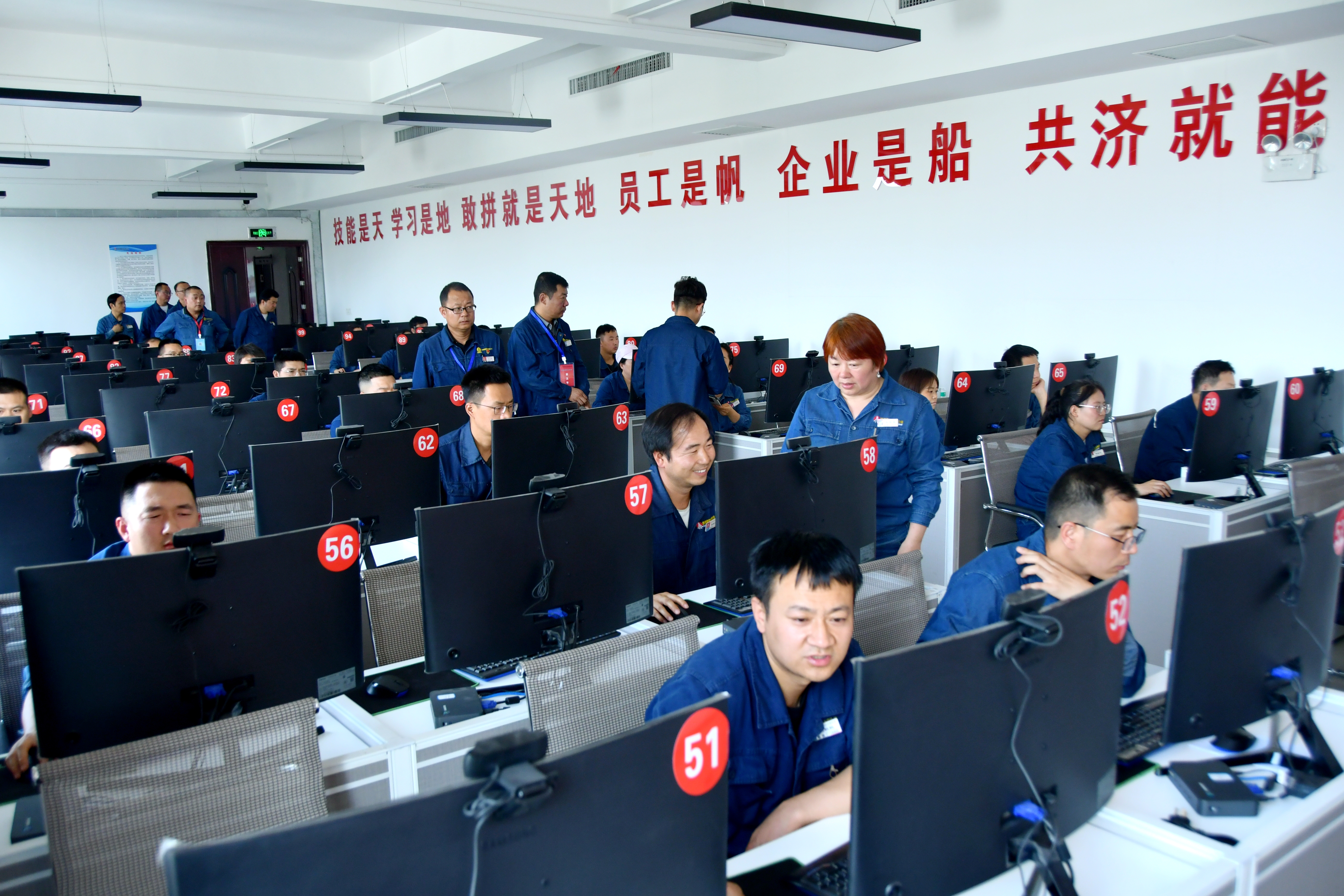 以“學(xué)習(xí)型團(tuán)隊(duì)”建設(shè) 激活人才發(fā)展新動能 以“學(xué)習(xí)型團(tuán)隊(duì)”建設(shè) 激活人才發(fā)展新動能