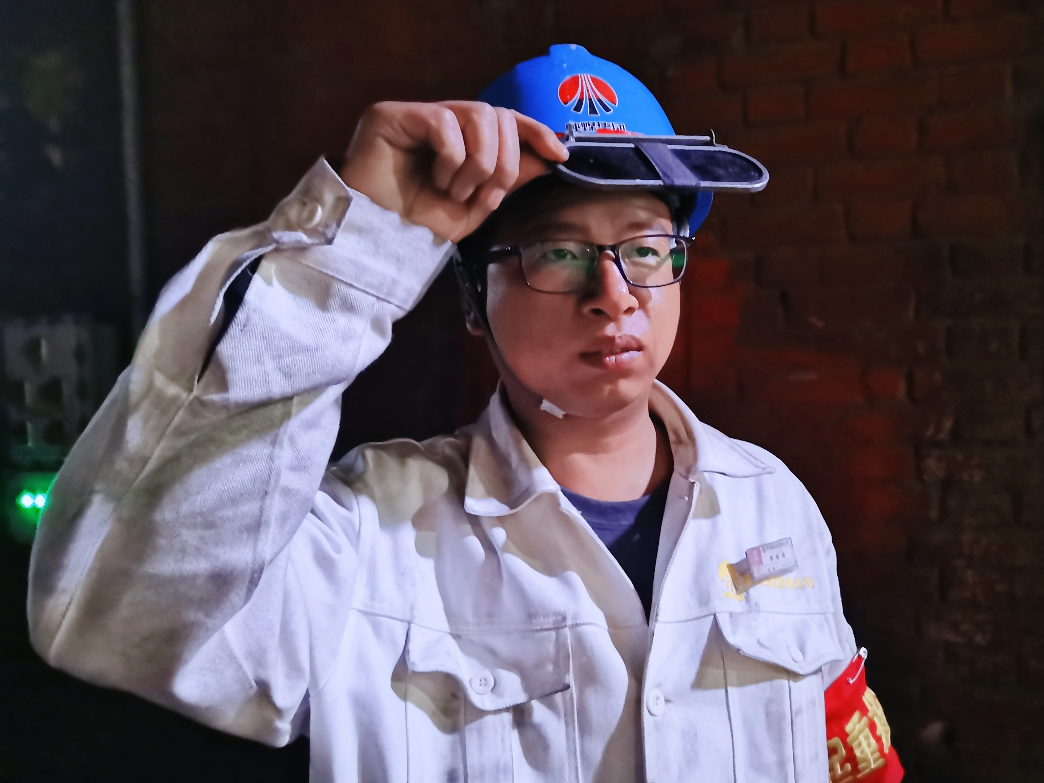 鋼城的秋:一份堅守 一份滾燙 鋼城的秋:一份堅守 一份滾燙