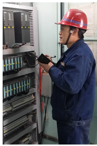 陜鋼集團(tuán)員工王軍榮獲第十二屆全國技術(shù)能手稱號 陜鋼集團(tuán)員工王軍榮獲第十二屆全國技術(shù)能手稱號