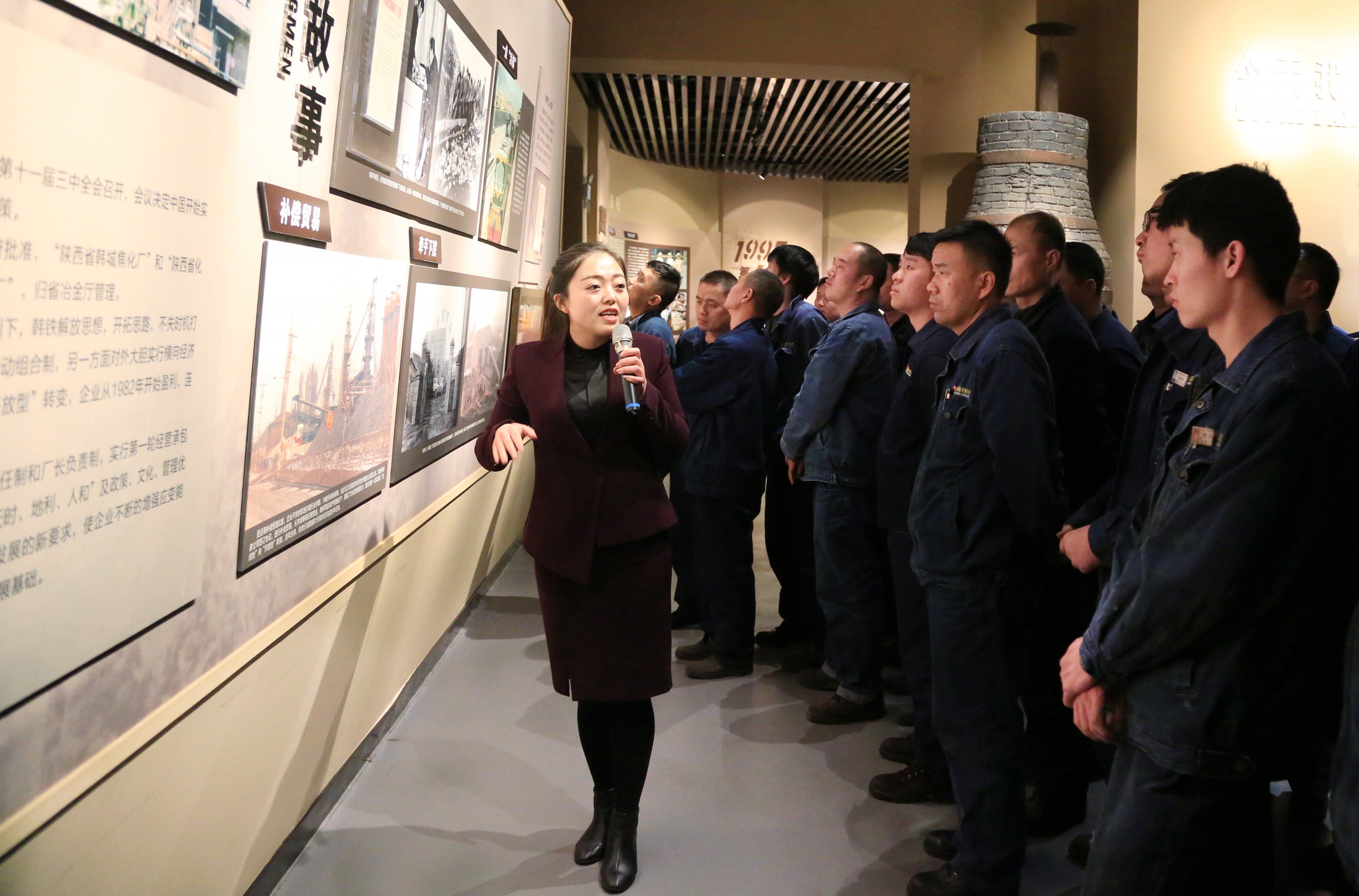 讓鋼城里的大學生更加自尊自信 讓鋼城里的大學生更加自尊自信