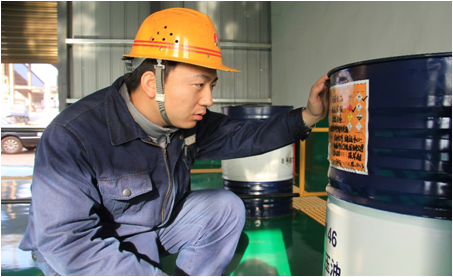 追逐屬于自己的那束“光” ——龍鋼公司儲(chǔ)運(yùn)中心青工崗位成長(zhǎng)掃描 追逐屬于自己的那束“光” ——龍鋼公司儲(chǔ)運(yùn)中心青工崗位成長(zhǎng)掃描